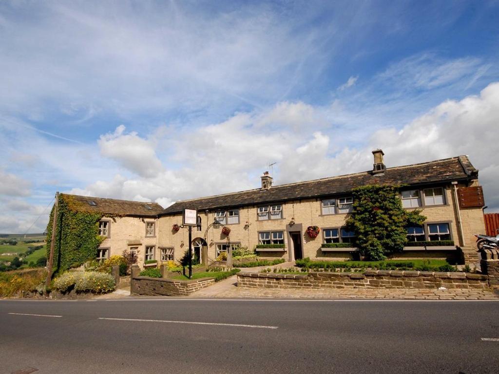 The Fleece At Barkisland 3* Ripponden